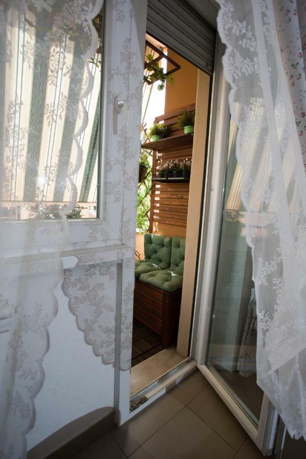 Appia Tourist Apartment Rome Exterior photo